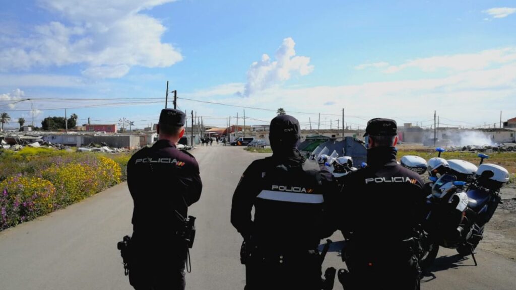 La Policía Nacional despliega un operativo antidroga en Son Banya
