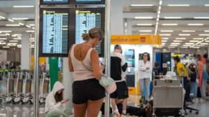 Aeropuerto caos retrasos