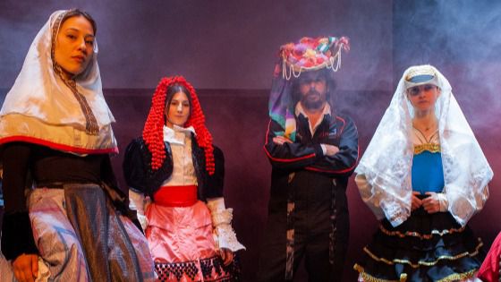 Representación de Cuatro Jinetes, que inaugurará la actividad en el Teatre Principal.