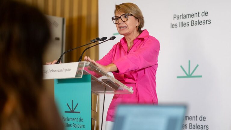 Marga Durán, portavoz adjunta del Grupo Parlamentario Popular.