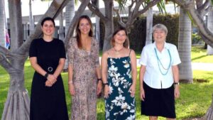Saray Gonz&aacute;lez, responsable de la RSC en Canarias, Cabo Verde, Marruecos y Senegal; Catalina Alemany, directora de RSC; Lola Trian, directora de Sostenibilidad y Carmen Riu, CEO de RIU.
