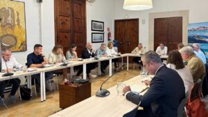 comision turismo de excesos