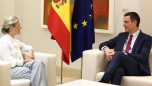 pedro sanchez y yolanda diaz