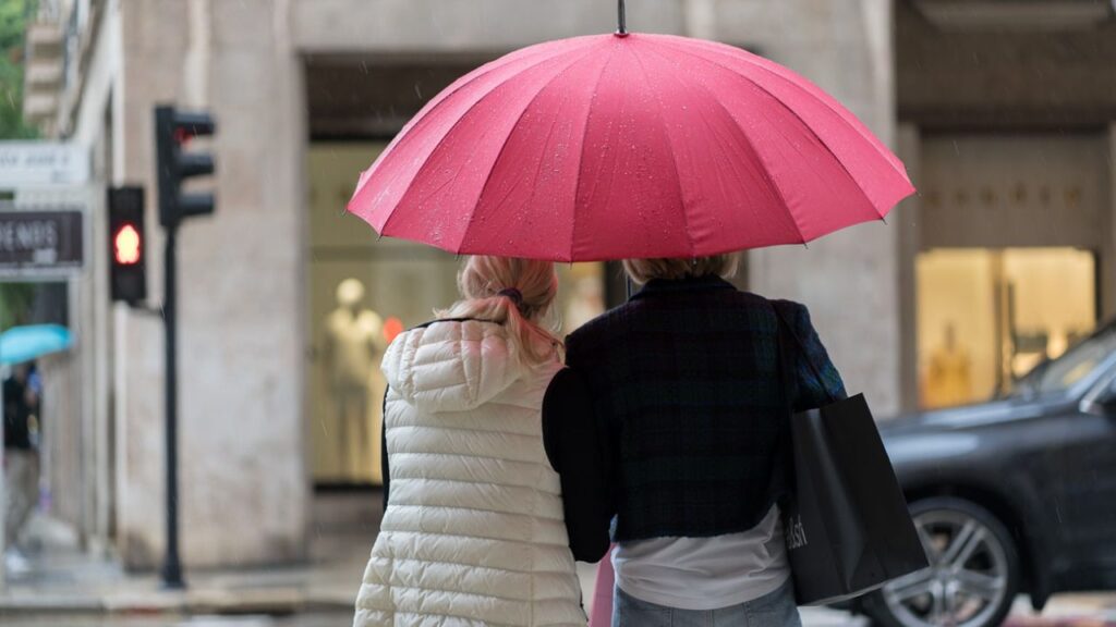 lluvia-paraguas-palma