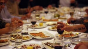 La Navidad se sirve a la hora de comer: bares y restaurantes se adaptan al nuevo h&aacute;bito