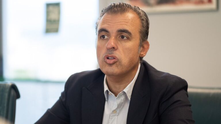 Imagen de archivo: El conseller de Educació, Antoni Vera.