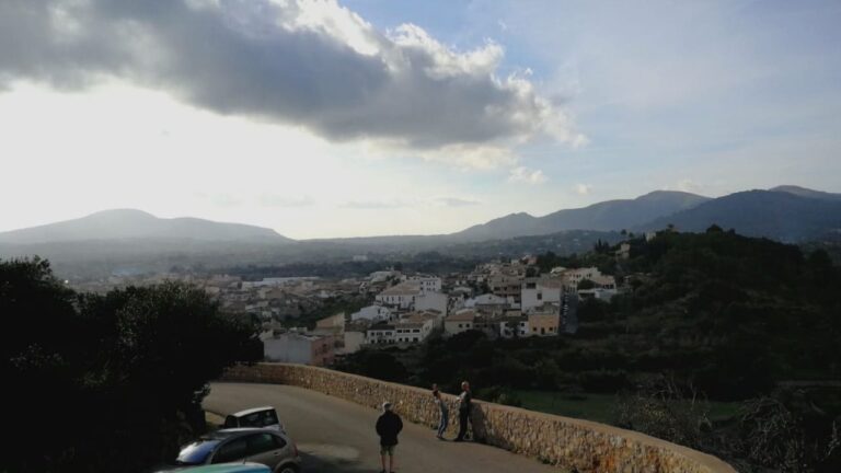 Arta murallas nubes