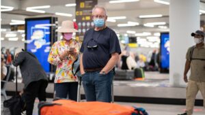 Esperando Maletas en el Aeropuerto
