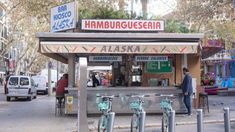 calle union plaça mercat Alaska
