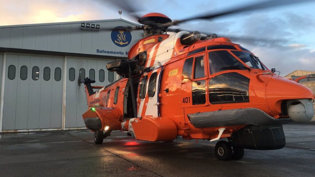helicoptero salvamento maritimo