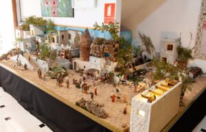 Bel&eacute;n del comercio Art i Vases de Art&agrave;, ganador el primer premio del concurso.