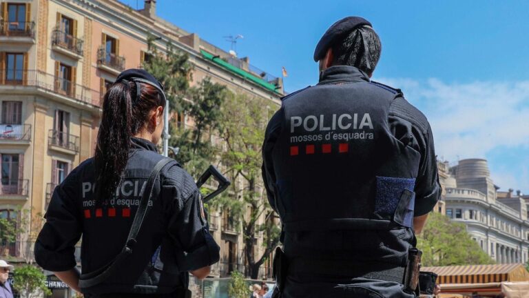 Imagen de archivo: Mossos d'Esquadra.