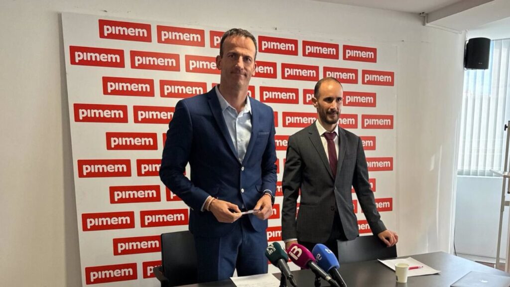El presidente de Pimem, Jordi Mora, y el socio-partner de One to One Corporate de la oficina de Baleares, David Roldán.