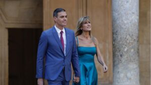 pedro sanchez y bego&ntilde;a gomez