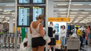 Aeropuerto caos retrasos