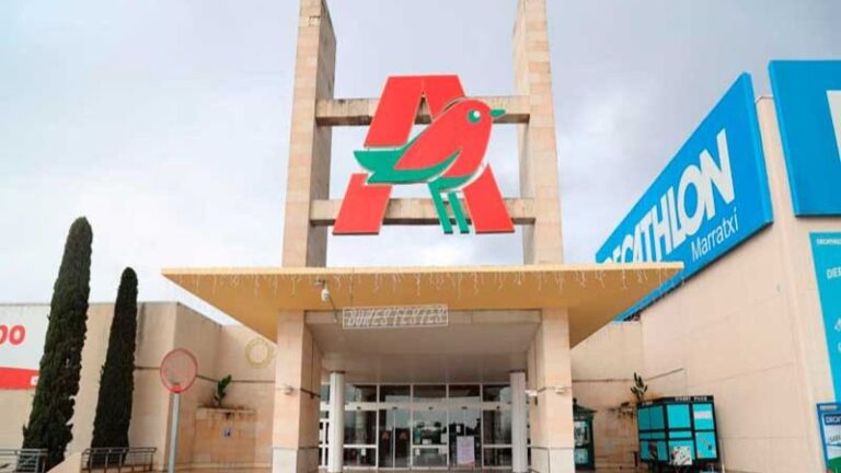 Centro comercial Alcampo, en Marratxí, donde se vendió el boleto ganador.