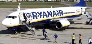 La agresi&oacute;n a un trabajador de Ryanair, un episodio de indefensi&oacute;n denunciado por los sindicatos