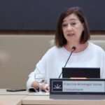 Armengol en una comisión de investigación en el Parlament.