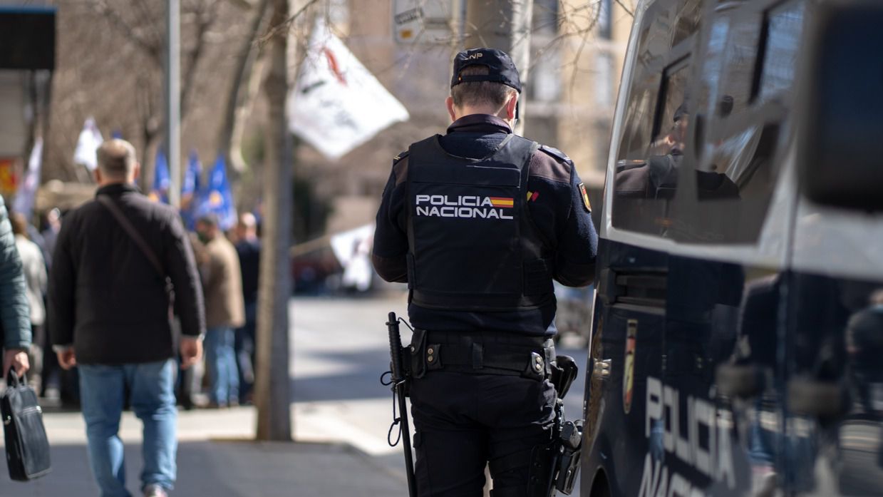 Policia Nacional Patrullando Avenidas