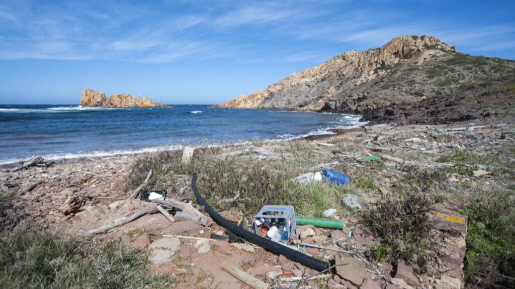 menorca plastico playa contaminacio?n