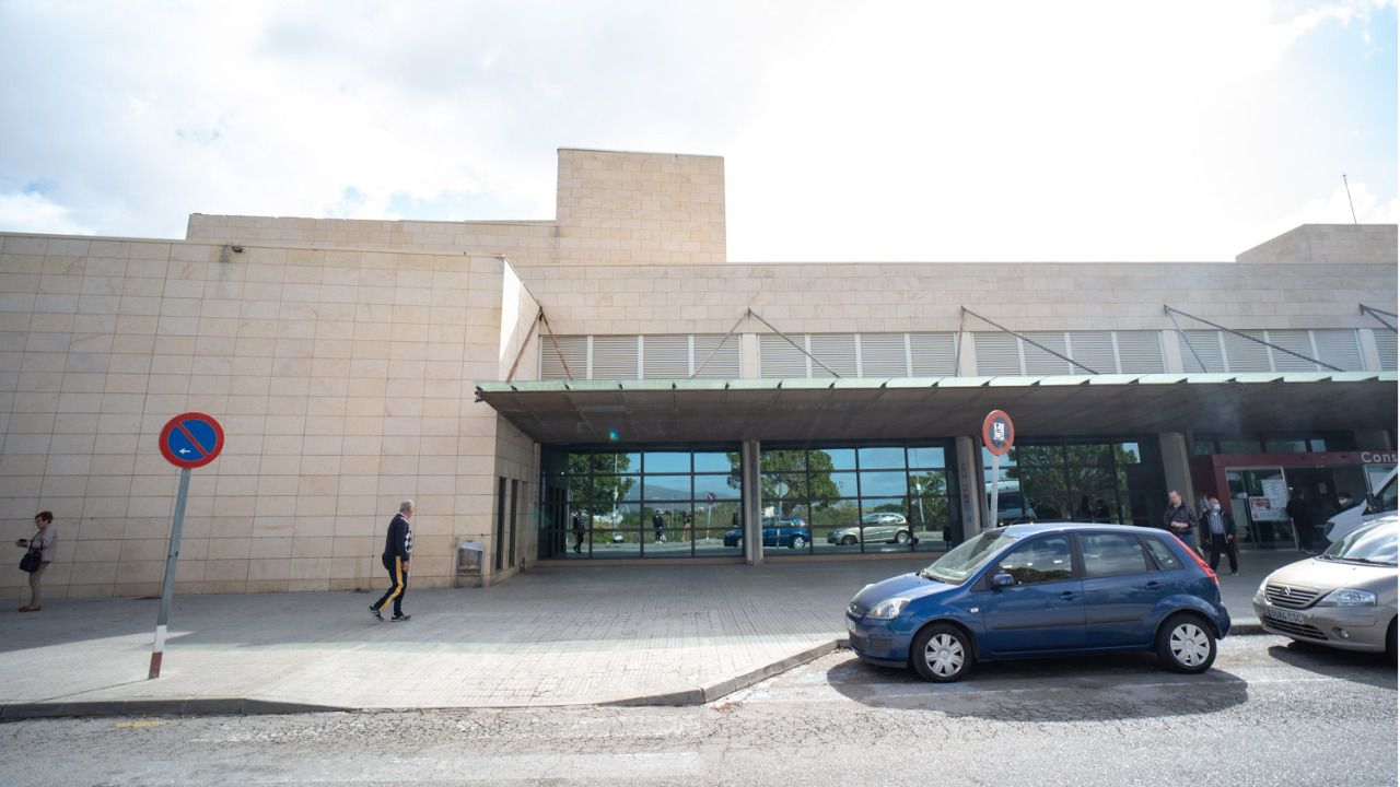 Hospital Son Ll&agrave;tzer, donde ha sido trasladado uno de los heridos