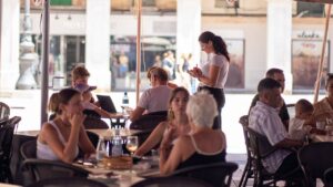 Trabajadores servicios camareros