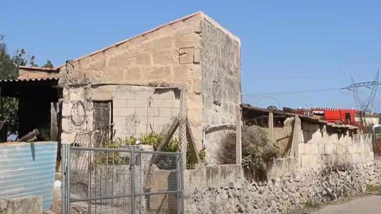 La finca donde se ha producido la explosión, a un kilómetro de Muro.