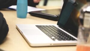 ordenador port&aacute;til