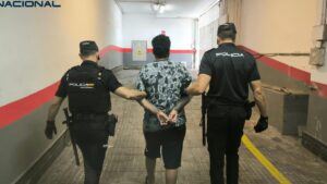 Padre detenido por intentar asesinar a su beb&eacute; en Manacor