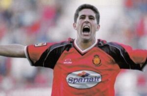 Carlos Dom&iacute;nguez tras marcar el primer gol de la historia en Son Moix