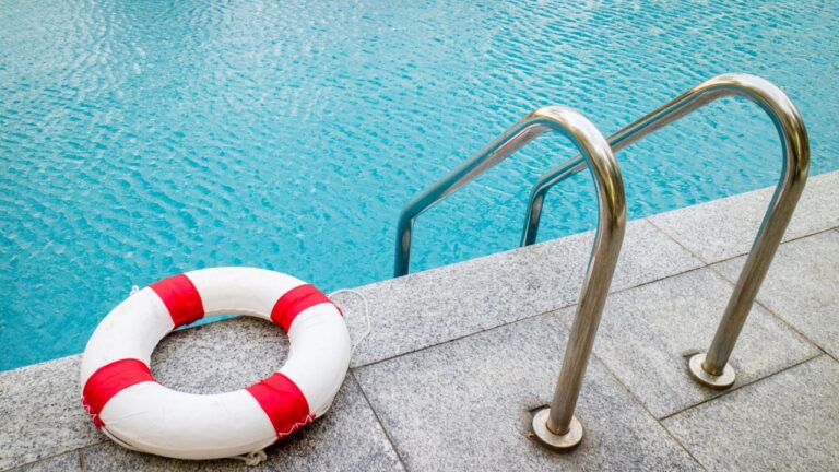 socorrista piscina