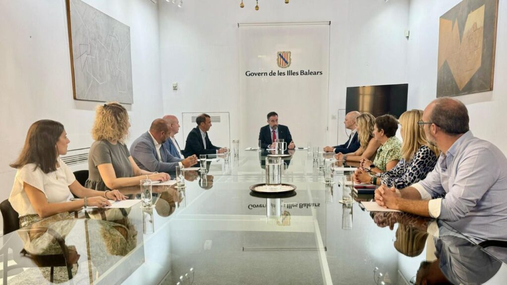Reunión celebrada esta mañana entre la Conselleria y los Ayuntamientos / CAIB