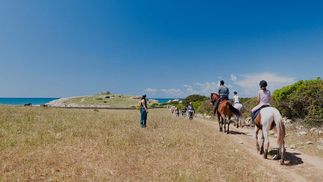 El Camí de Cavalls, camino histórico que circunvala la isla de Menorca.