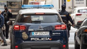 Polic&iacute;a Nacional en Son Goleu
