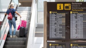 Aeropuerto caos retrasos