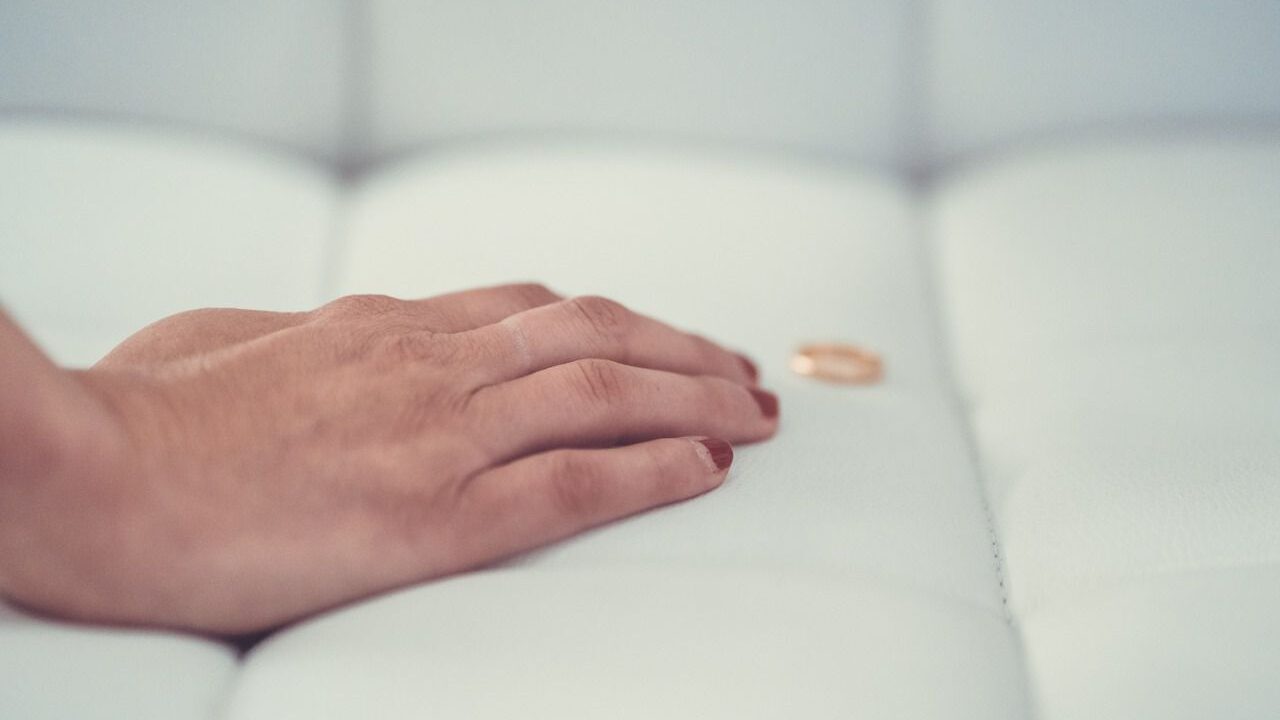 La crisis de la vivienda y el colapso judicial complican cada vez m&aacute;s los divorcios en Baleares