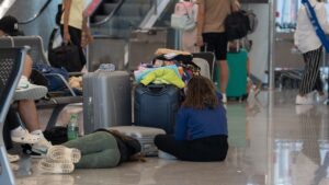 Aeropuerto caos retrasos