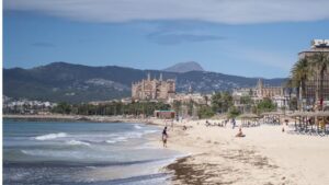 playa-can-pere-antoni-mascarilla-sol-buen-tiempo