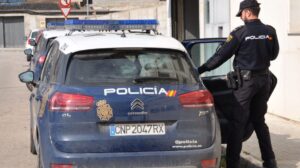 Hallan ahorcada a una pareja en su casa de Porto Cristo