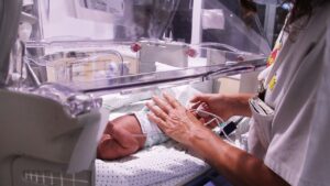 Menos nacimientos y más muertes: las cifras en Baleares hasta agosto