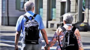 jubilados pensionistas pareja ancianos