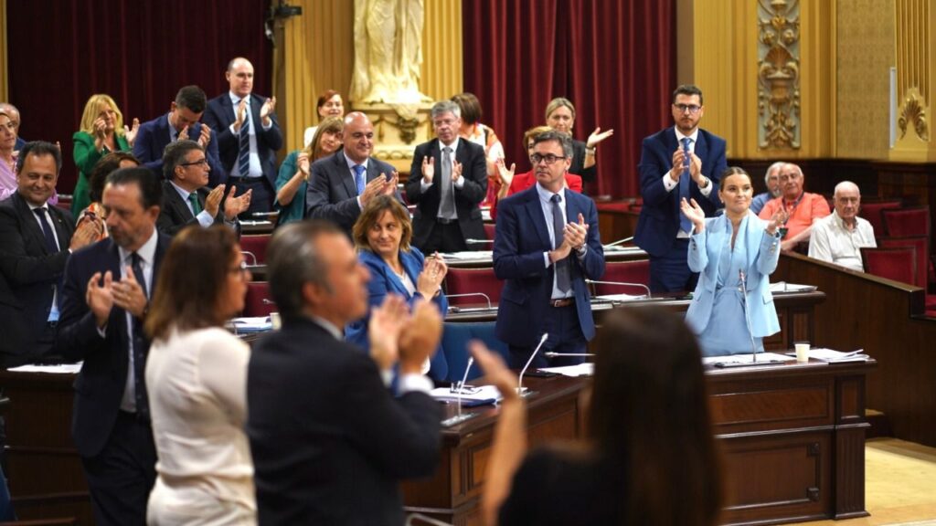 parlament aplausos