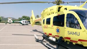 Un menor, cr&iacute;tico tras precipitarse desde un tercer piso.