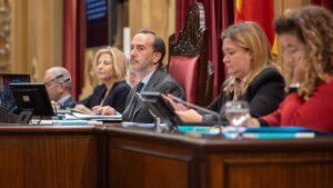 Gabriel Le Senne es presidente del Parlament.