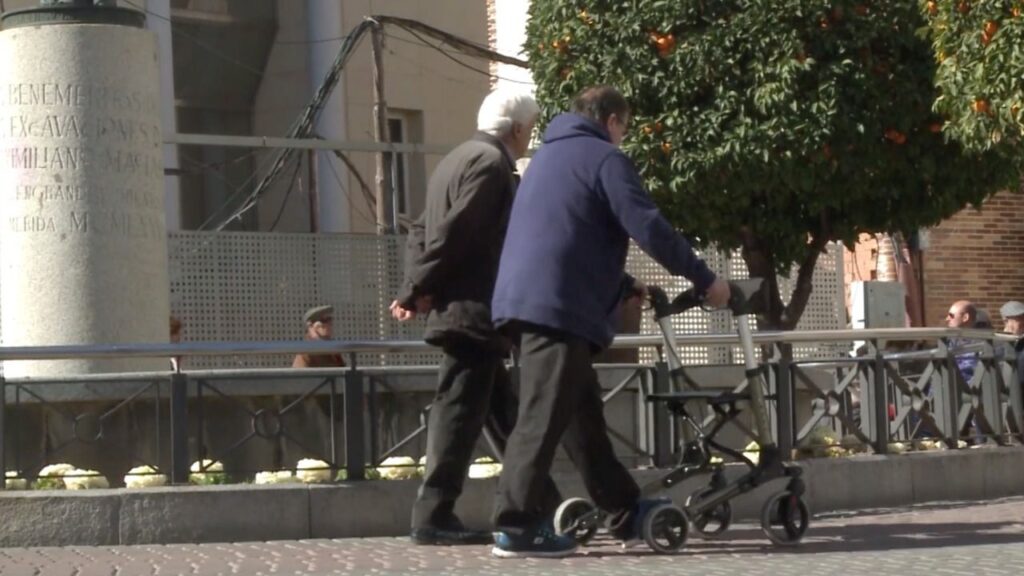 "La soledad incrementa el riesgo de ictus y hospitalización": retrato de un envejecimiento cada vez más vulnerable