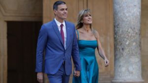 pedro sanchez y bego&ntilde;a gomez