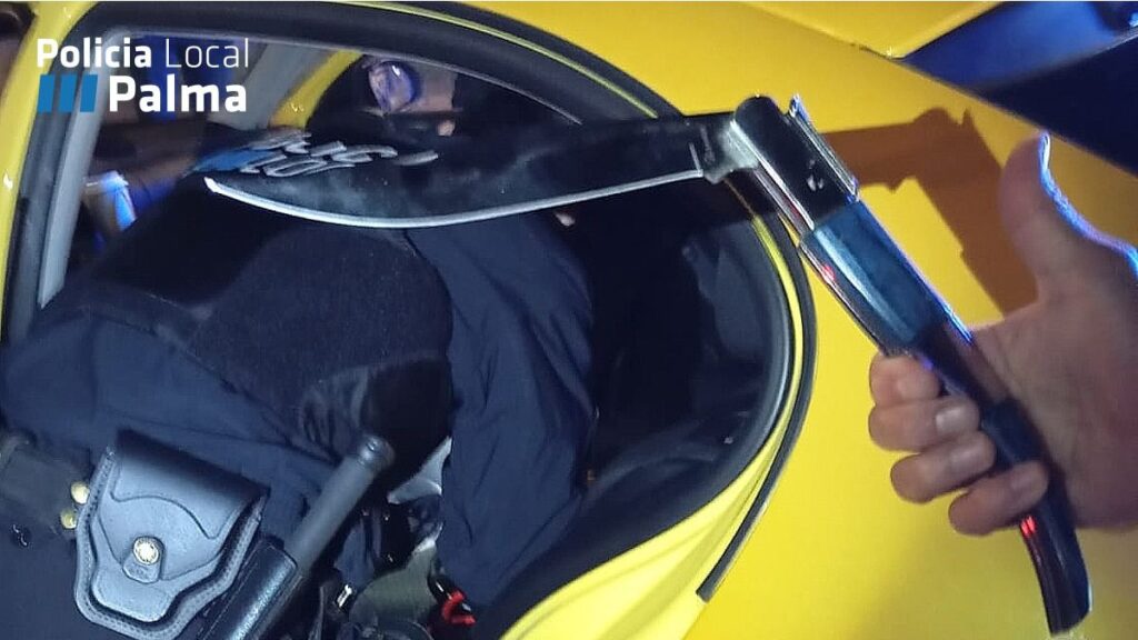 Nava que la Policía Local de Palma requisó al conductor.