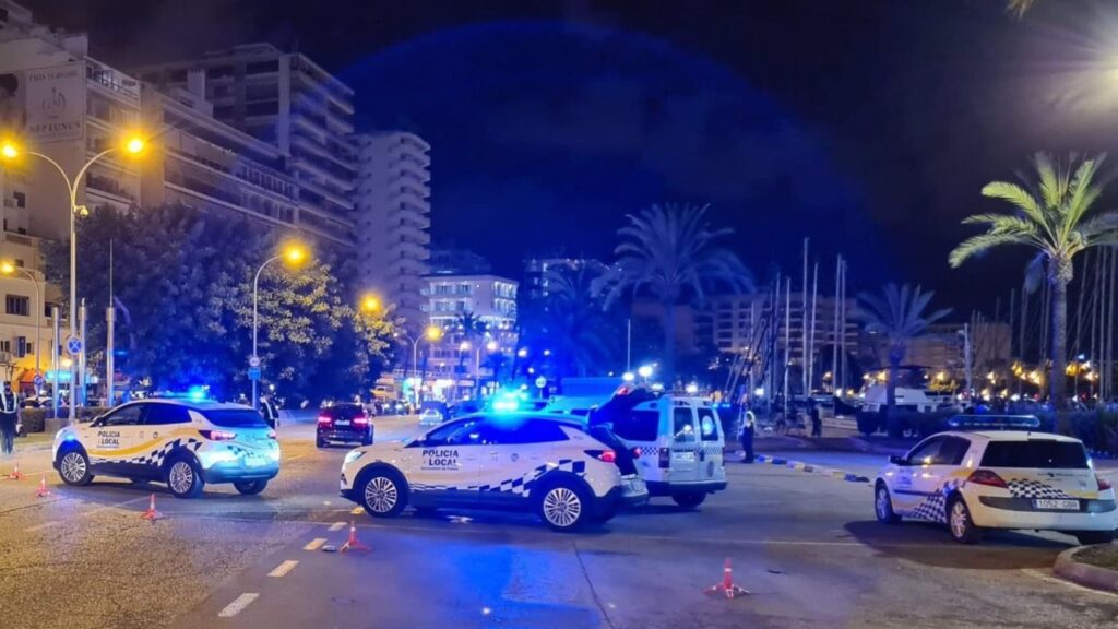 Control de la Policía Local de Palma en el Passeig Marítim.