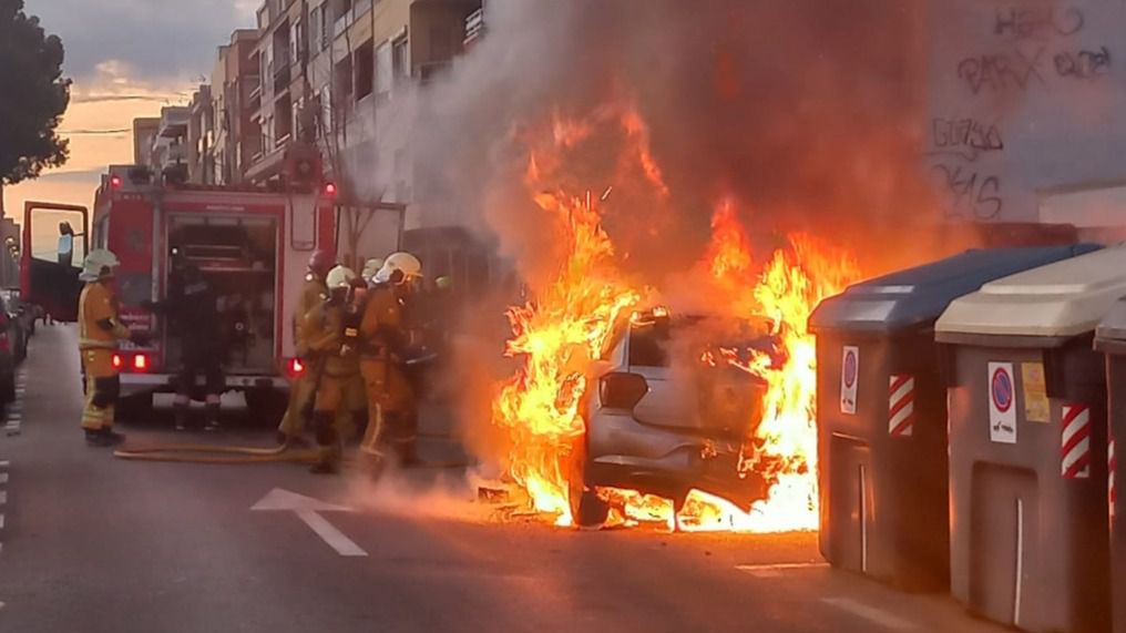 www.mallorcadiario.com fotos 1 485933 incendio coche palma 2 1
