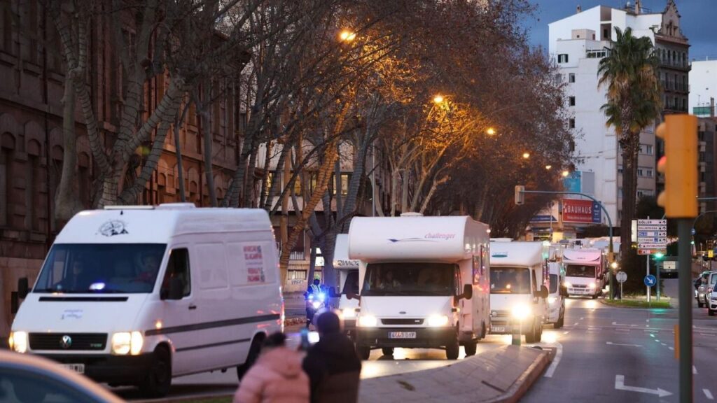 www.mallorcadiario.com fotos 1 485988 autocaravanas